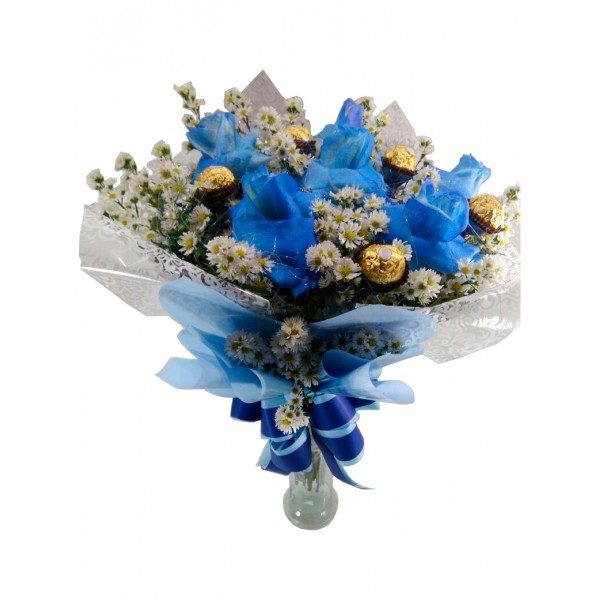 Buquê Azul com 6 Rosas e Ferrero Rocher